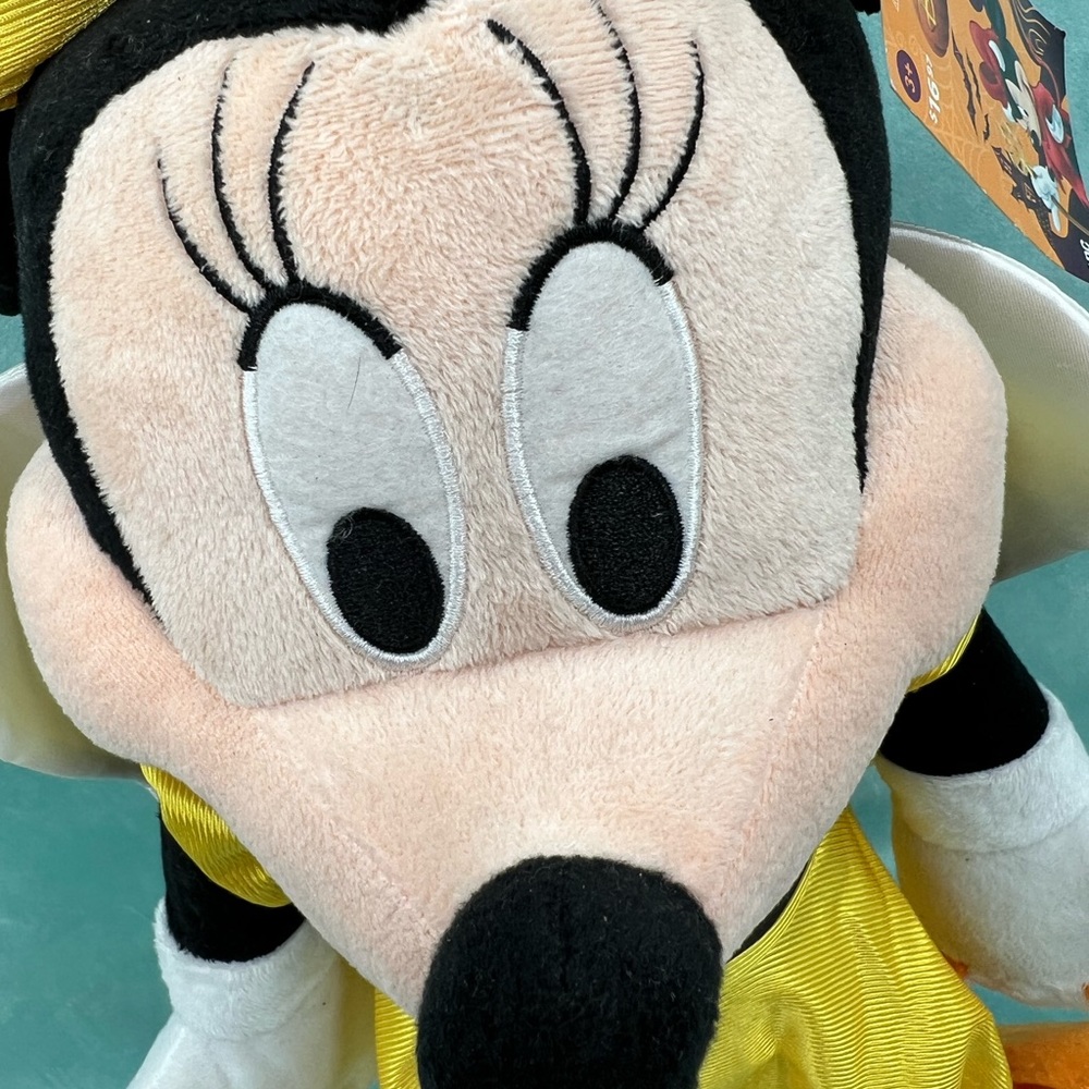 Minnie Mouse Halloween Greeter
